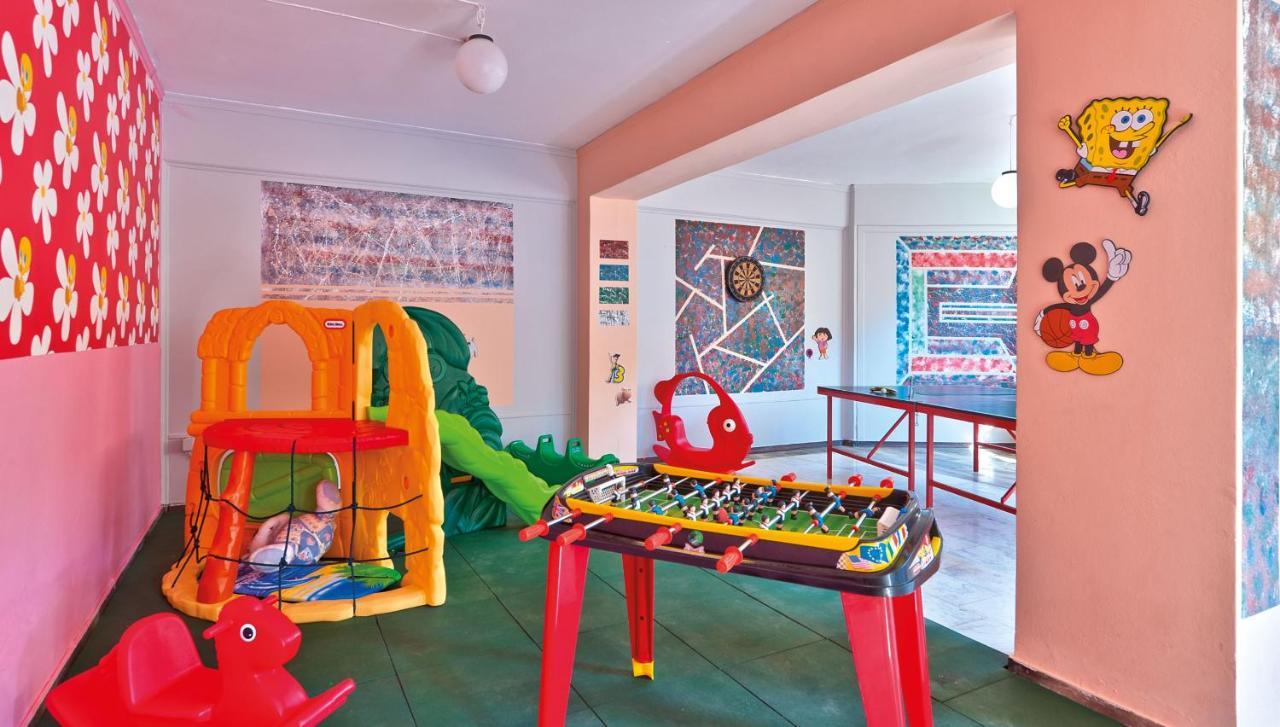 Hotel Koukouras Stalós Екстериор снимка