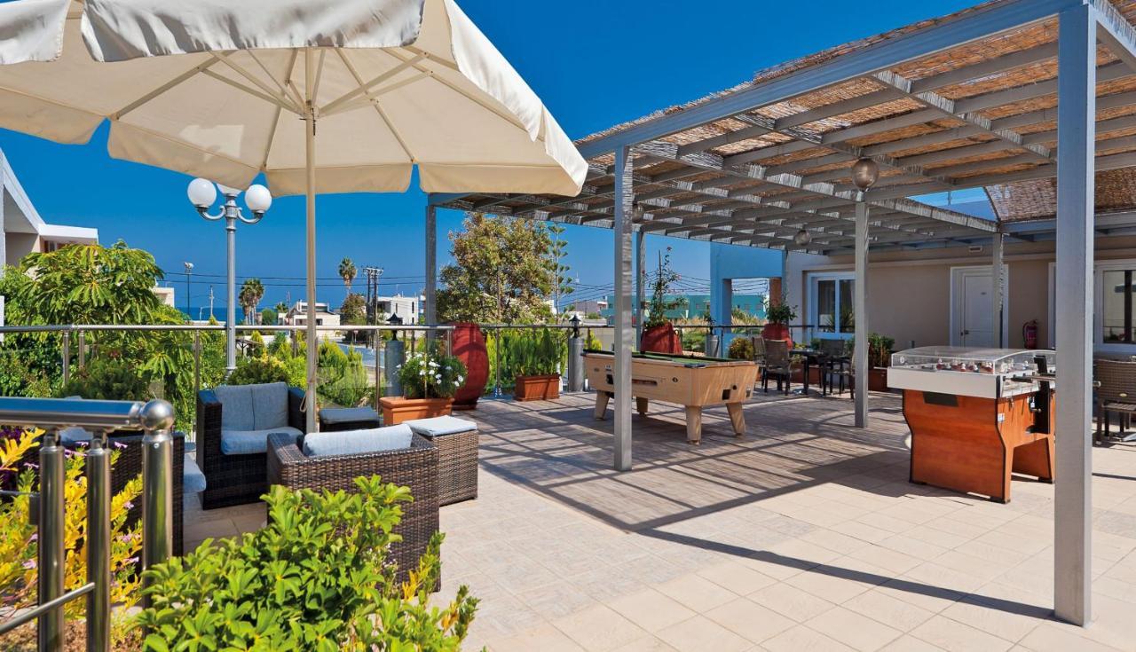 Hotel Koukouras Stalós Екстериор снимка