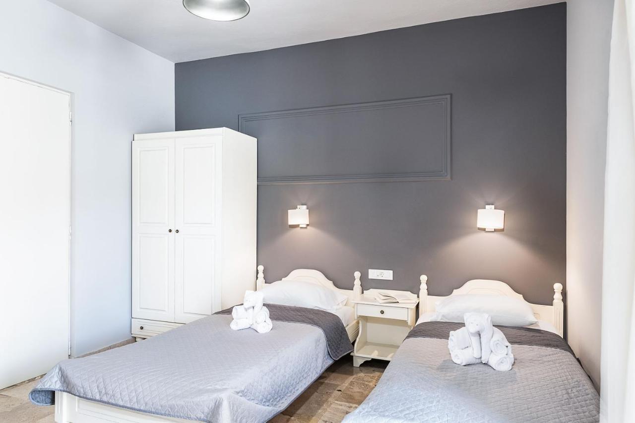 Hotel Koukouras Stalós Екстериор снимка