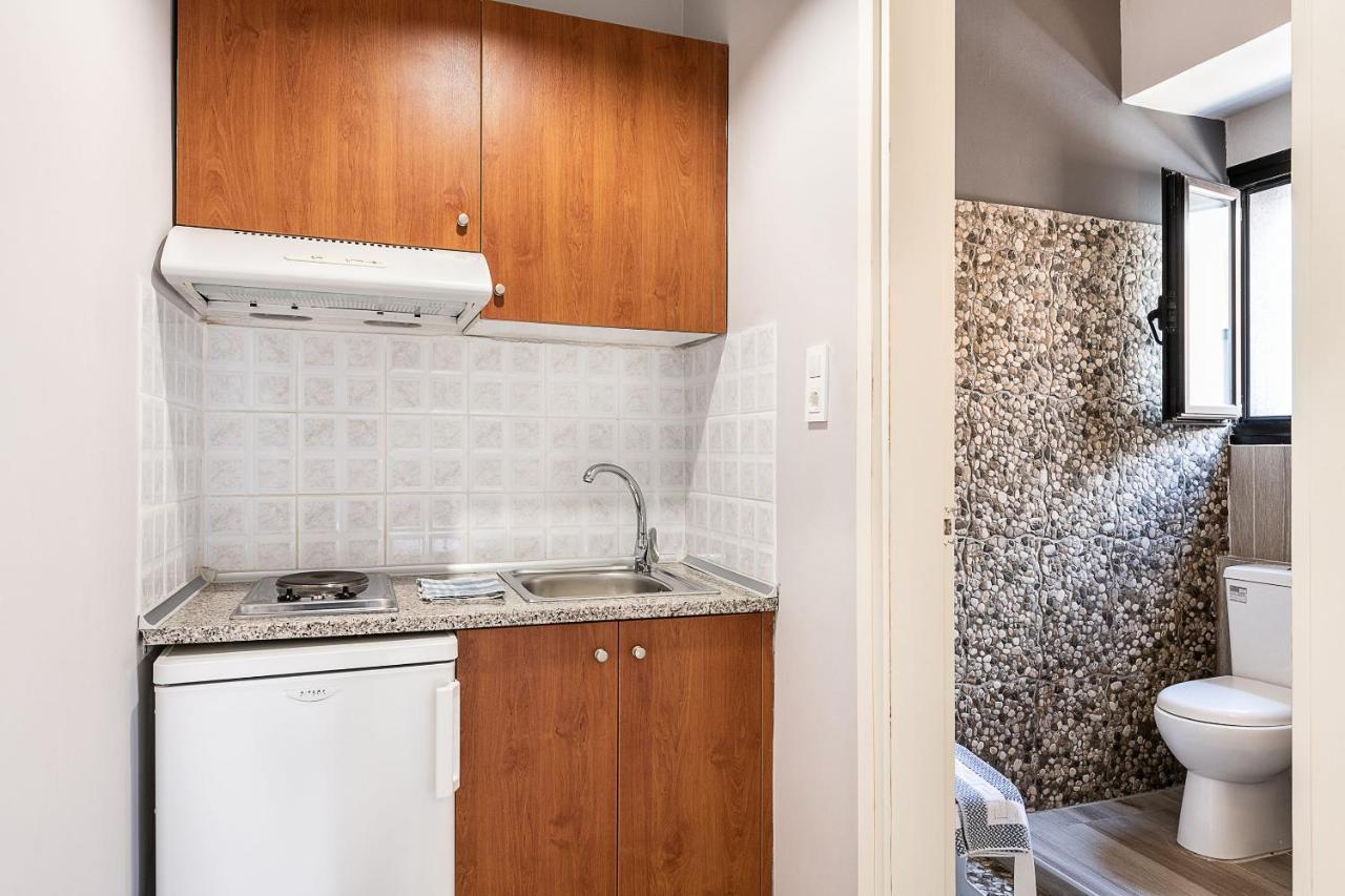 Hotel Koukouras Stalós Екстериор снимка