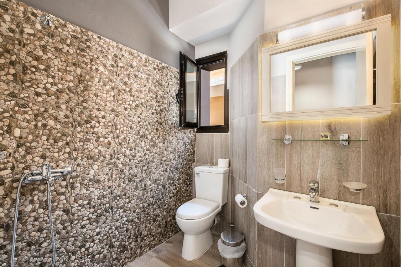 Hotel Koukouras Stalós Екстериор снимка