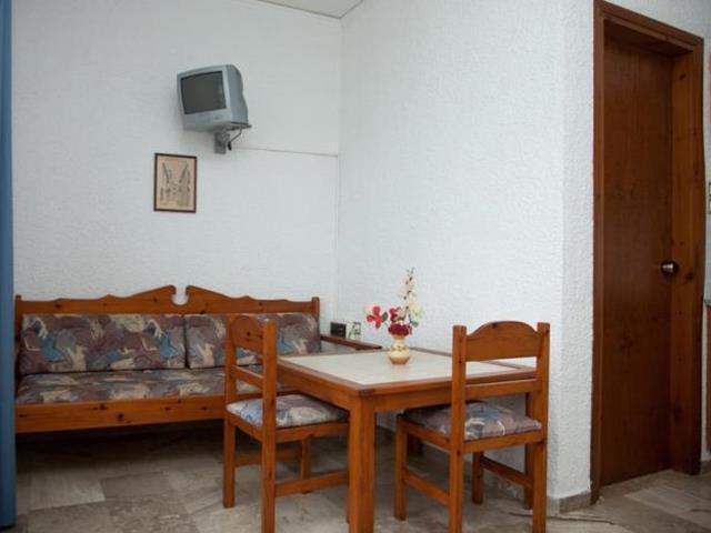 Hotel Koukouras Stalós Екстериор снимка